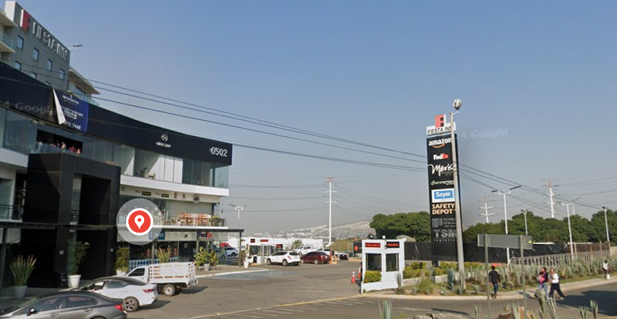 Oficina en plaza comercial